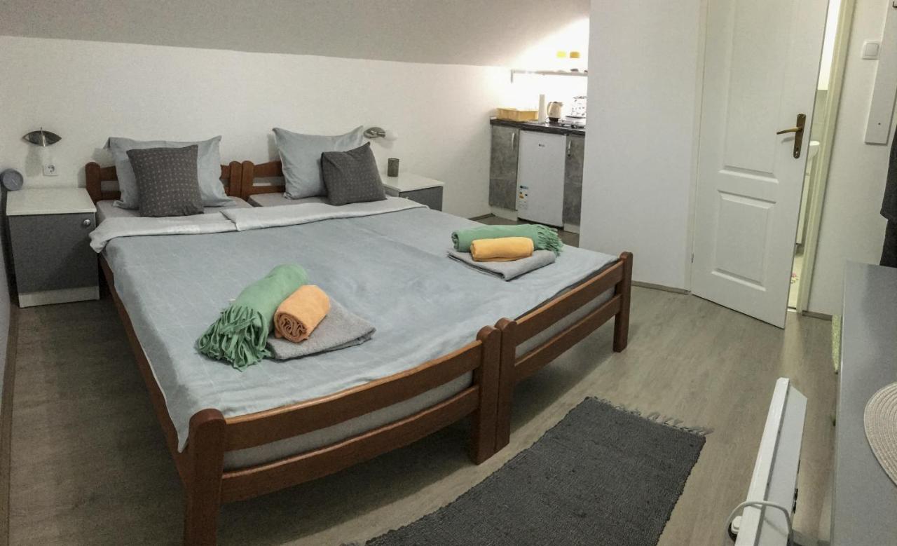 S. A. L. Prenociste Appartement Zrenjanin Buitenkant foto