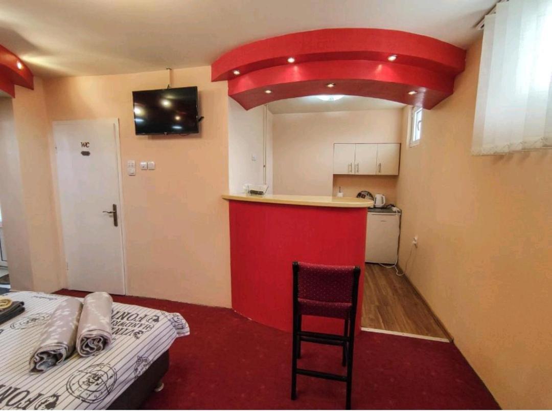 S. A. L. Prenociste Appartement Zrenjanin Buitenkant foto