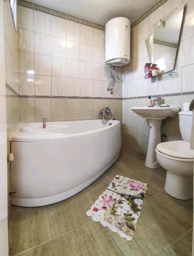 S. A. L. Prenociste Appartement Zrenjanin Buitenkant foto