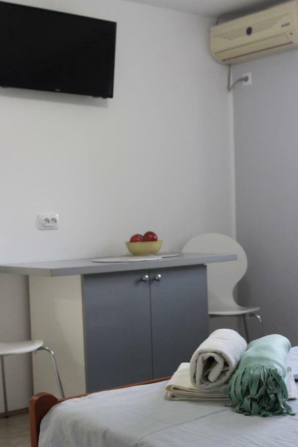 S. A. L. Prenociste Appartement Zrenjanin Buitenkant foto
